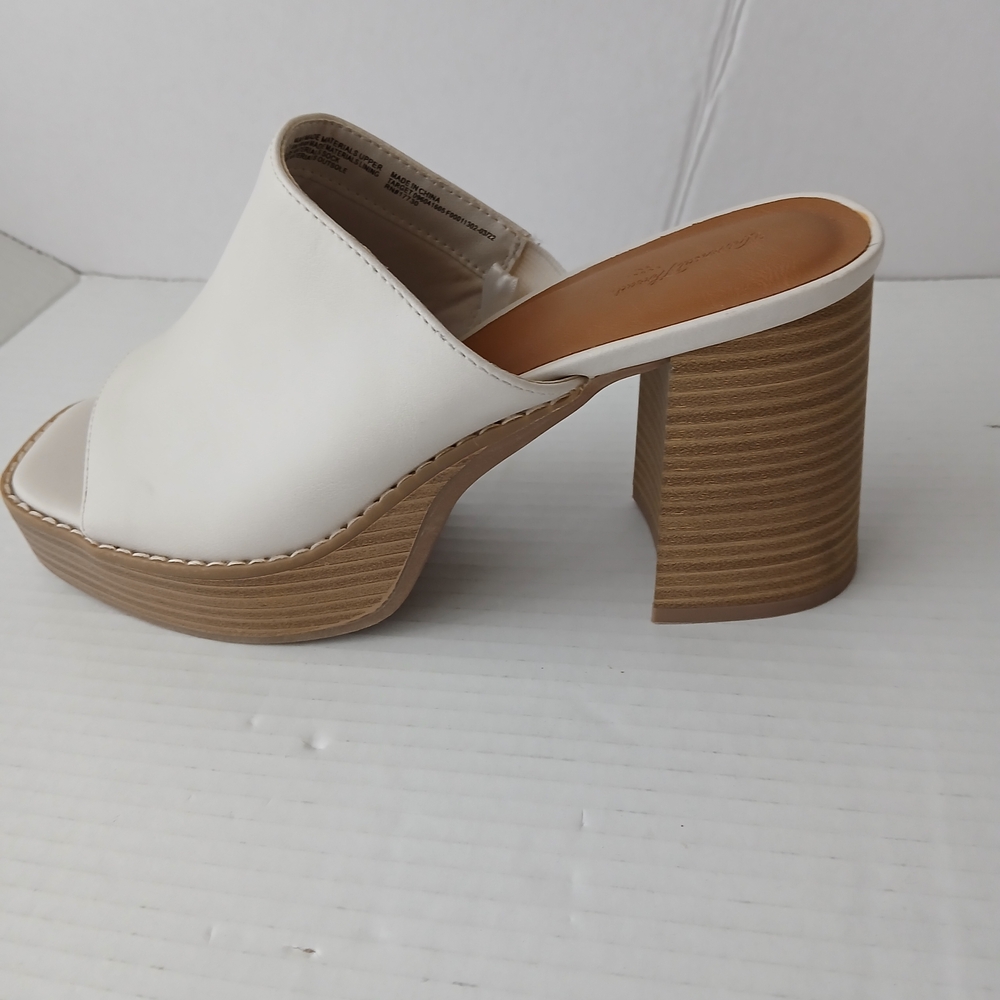 Universal Thread White Open-Toe Platform Mule Hee… - image 1